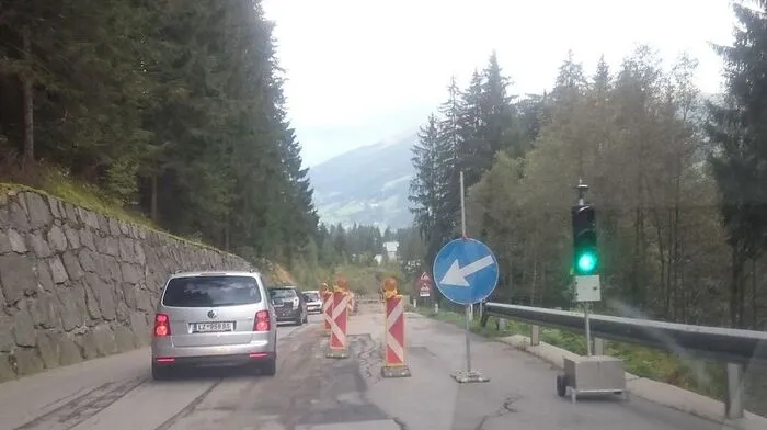Auf dem Weg nach Kartitsch gibt es momentan eine Ampelregelung