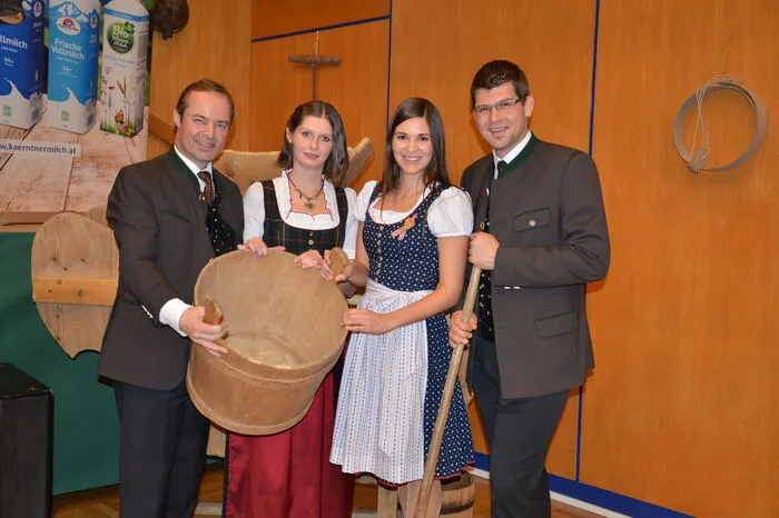 Es feierten Johann Mößler, Obmann des Kärntner Bauernbundes, Ballbesucherin Michaela Guggenberger, Landtagsabgeordnete Christina Patterer und Landesrat Martin Gruber