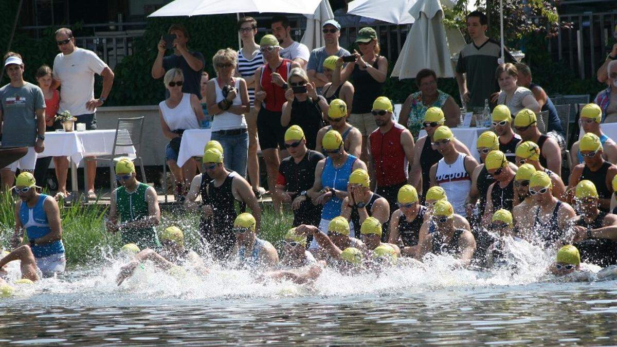 Start im Seebad. Er wird heuer erstmals als &quot;rolling start&quot; im 5-Sekunden-Rhythmus durchgeführt