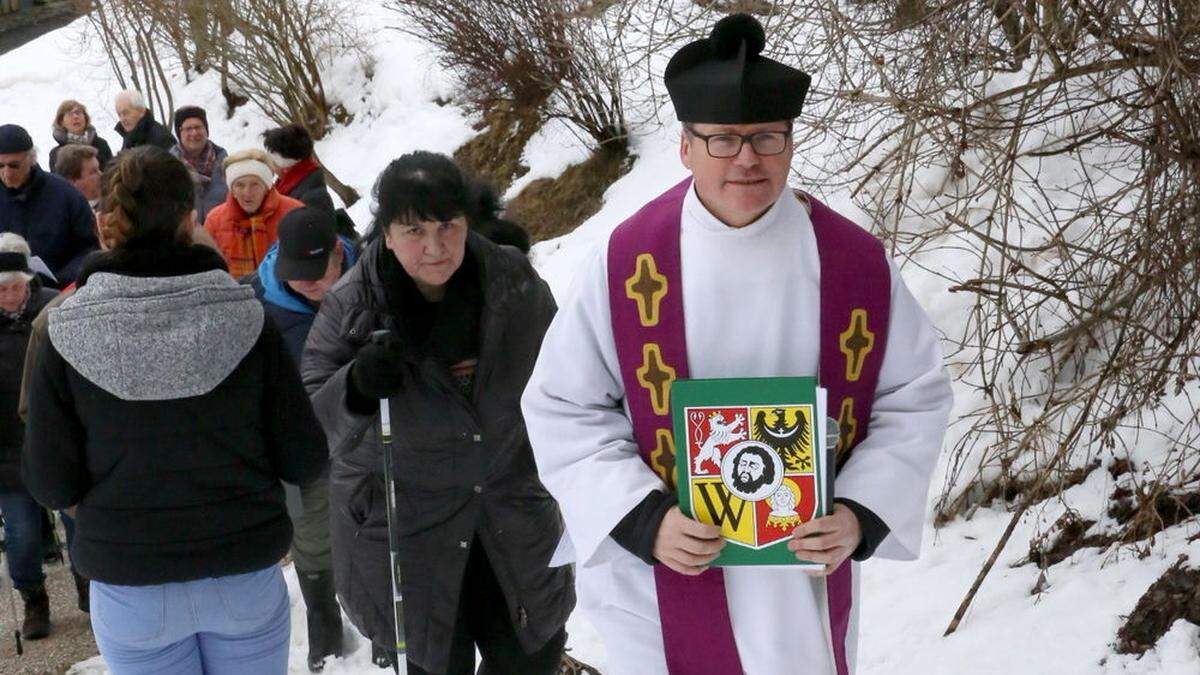 Jacek Artur Wesoly beim Kreuzweg-Pilgern im Februar 2018