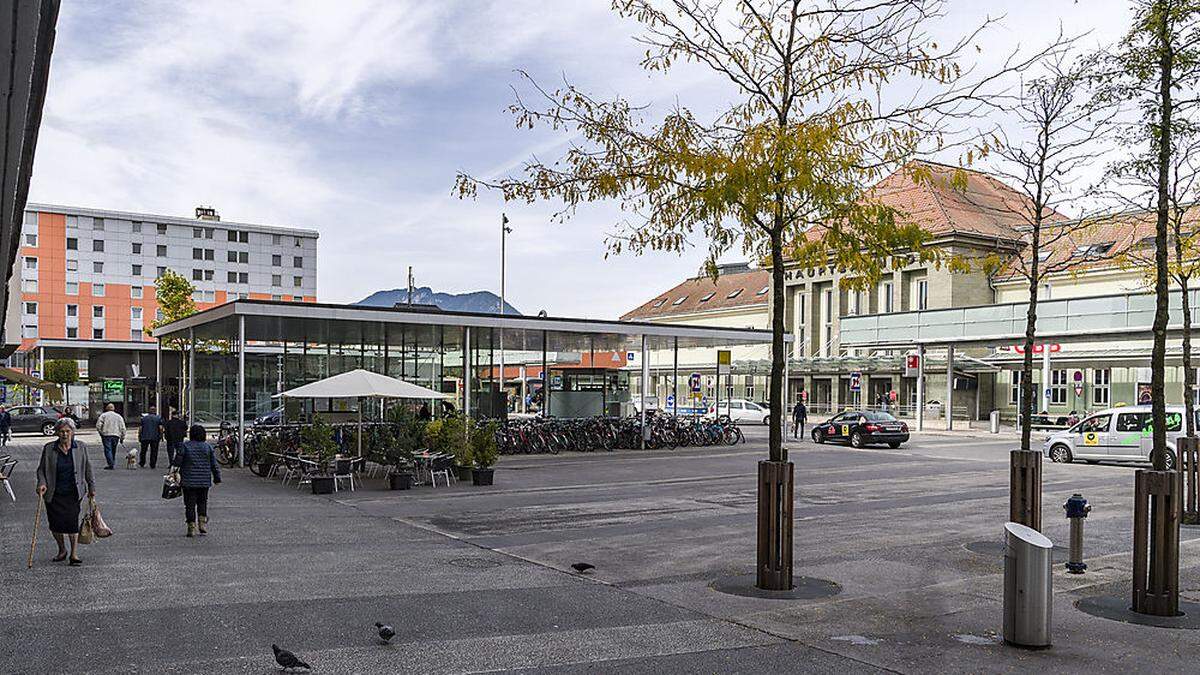 &quot;Bitte aussteigen&quot; hieß es für den Steier am Bahnhof Villach