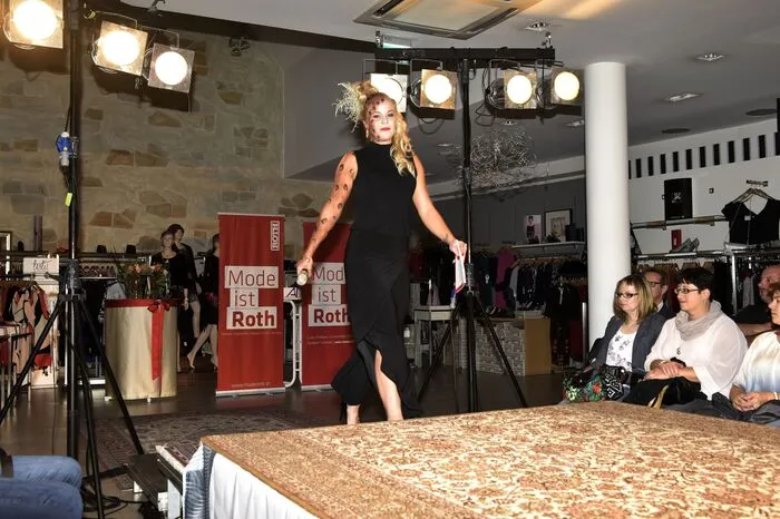 Klicken Sie sich durch die weiteren Bilder!
