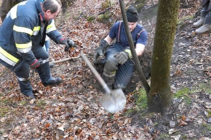 Dackelrettung aus dem Dachsbau auf der Massenburg