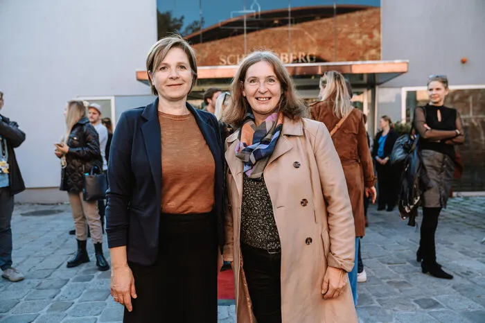 Gekommen waren auch die Grazer Vizebürgermeisterin Judith Schwentner (Grüne) und Bürgermeisterin Elke Kahr (KPÖ)
