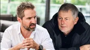 Schwab (links) und Schweiger sorgten 
für eine Lufterfrischung zwischen VSV und KAC