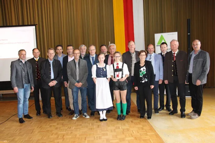 Bitte klicken Sie sich durch die Fotos . . .