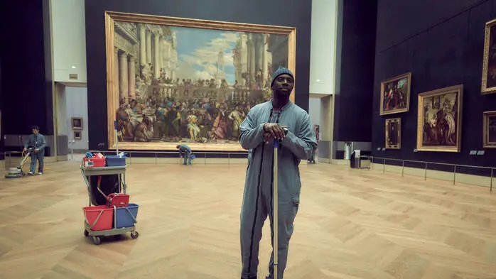 Auch Meisterdieb Assane Diop in der Netflix-Serie „Lupin“ wusste, wie man in den Louvre einbricht