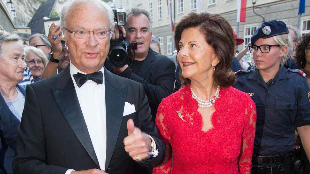 2016 bei den Salzburger Festspielen: Carl Gustaf von Schweden und seine Frau Königin Silvia 