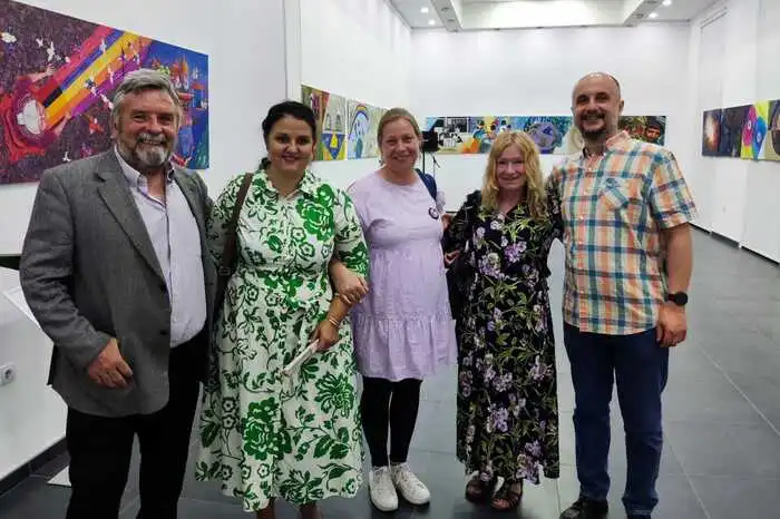 In Serbien sind die Werke in der Nationalgalerie in Zrenjanin zu sehen. 50 Originale werden dort ausgestellt und der Besucherandrang ist enorm.