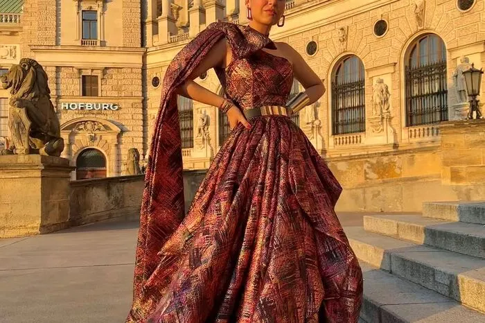 Auch Bloggerin Irina hp war mit ihrer Robe für den großen Auftritt gerüstet.