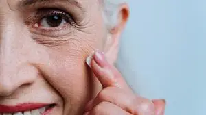 Retinolhaltige Produkte sollten immer nur abends angewendet werden. 