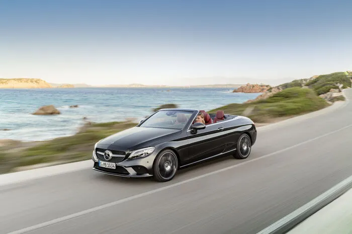 Der siebte Platz geht an das Cabrio der C-Klasse, dem Mercedes gerade ein Facelift spendiert hat.