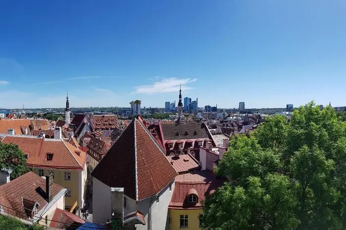 Los geht es in Kiel, erster Halt ist in der Regel Tallinn, hier ein Blick über die Altstadt.