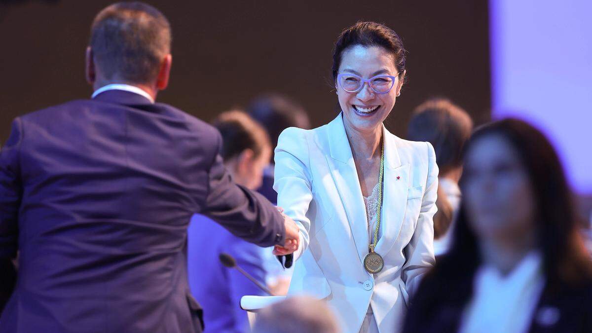 Michelle Yeoh wird ins Olympische Komitee gewählt | Gratulationen für Michelle Yeoh nach ihrer Wahl ins Olympische Komitee