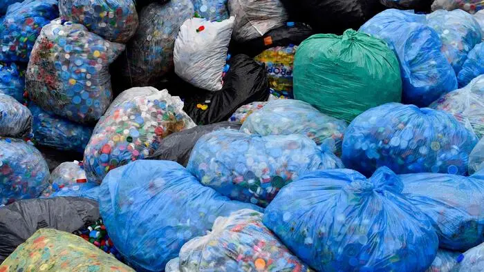 Mehr als 500.000 Tonnen Plastikmüll aus der EU wurden im Jahr 2025 in die Türkei exportiert. 