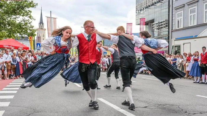 2000 Trachtenträgerinnen und Trachtenträger von 60 Gruppen werden am Samstag mitmarschieren