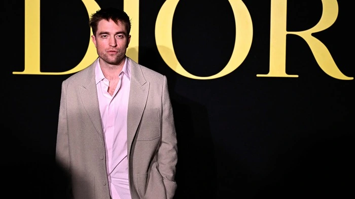  Pattinson bei einer Dior-Modenschau in Paris 2023