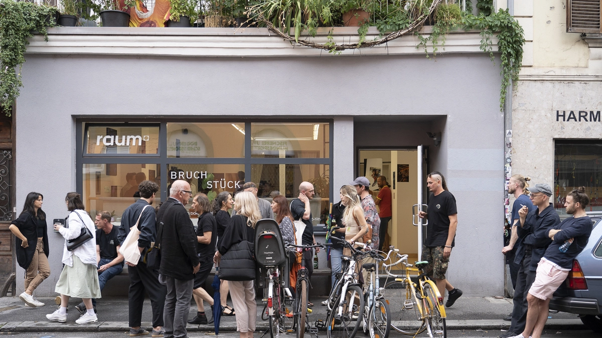 Oben: Begegnungszone Galerie – hier „raum“ in der Griesgasse