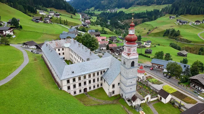 Das Kloster aus der Vogelperspektive