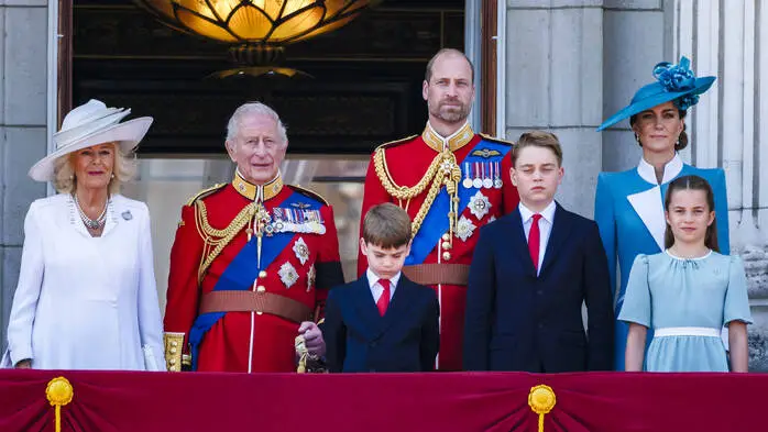 Charles wird wegen seiner Krebserkrankung behandelt, William wird ihn in Oslo vertreten