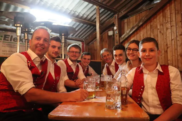 Die Trachtenkapelle St. Georgen mit Obmann Günter Wutscher gesellte sich nach ihrem musikalischen Einmarsch zu den Festgästen.