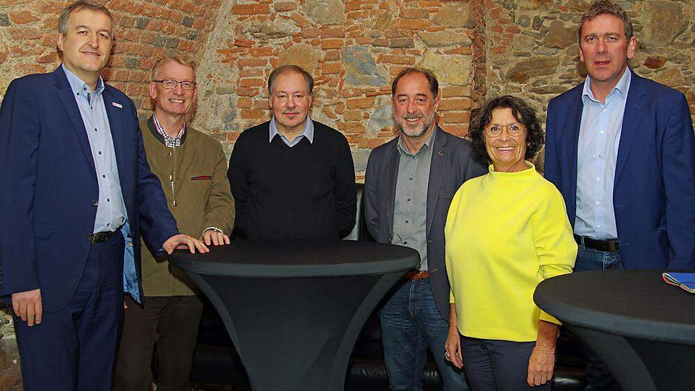 Rudischer, Tomaschek, Rosenblattl, Lukas, Schmalix und Meißl diskutierten in Mürzzuschlag
