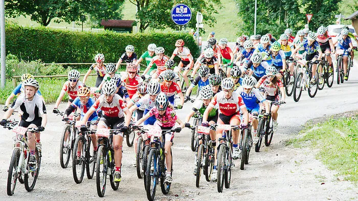 Jugend erobert den Berg
