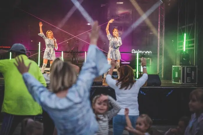 Die Besucher der Disco Night tanzten durch die Nacht.

