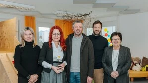 Sabine Bodner, Cornelia Hagele, Franz Schneider, Thomas Niederwieser und Elisabeth Bachler beim Besuch in Sillian