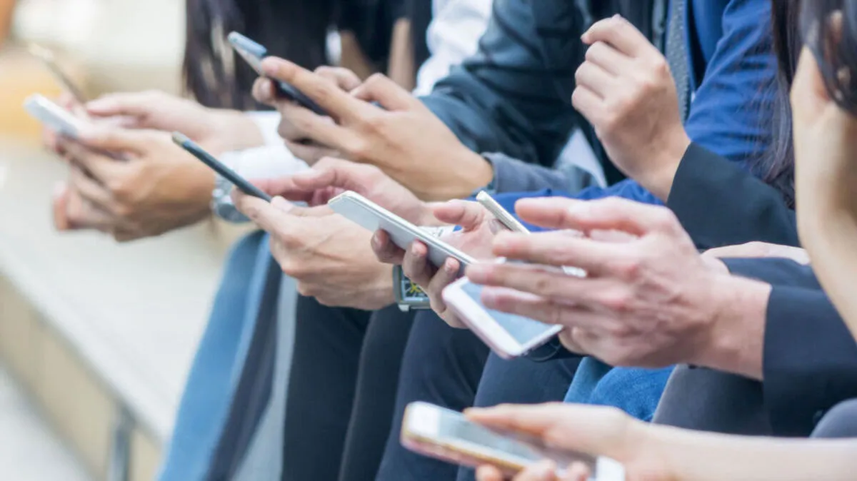 Sechs von zehn Smartphone-Nutzern haben ein Gerät, das maximal zwei Jahre alt ist