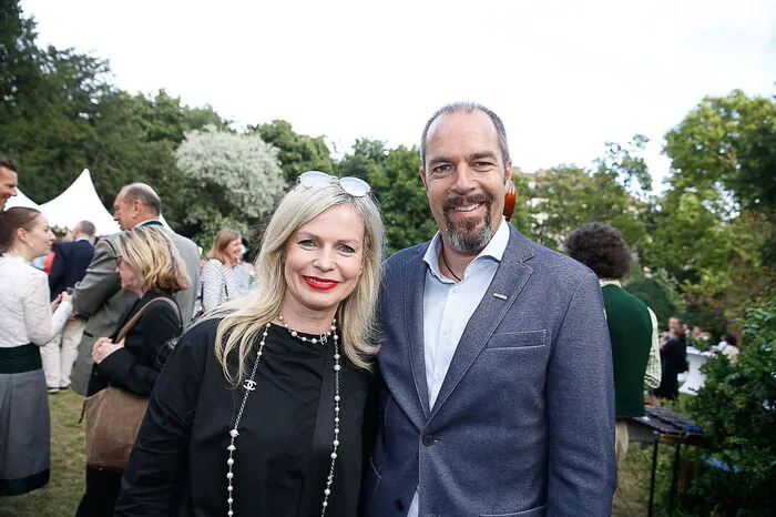 TV-Lady Claudia Reiterer und der WKO-Vize-Präsident Jürgen Roth gesellten sich auch unter die rund 1000 Gäste.