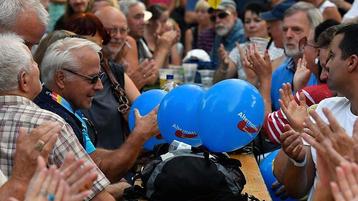 Reger Andrang bei einer Wahlveranstaltung der AfD