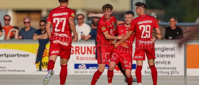 Fürstenfeld jubelt über das 4:2 gegen Fehring und den Verbleib in der Landesliga