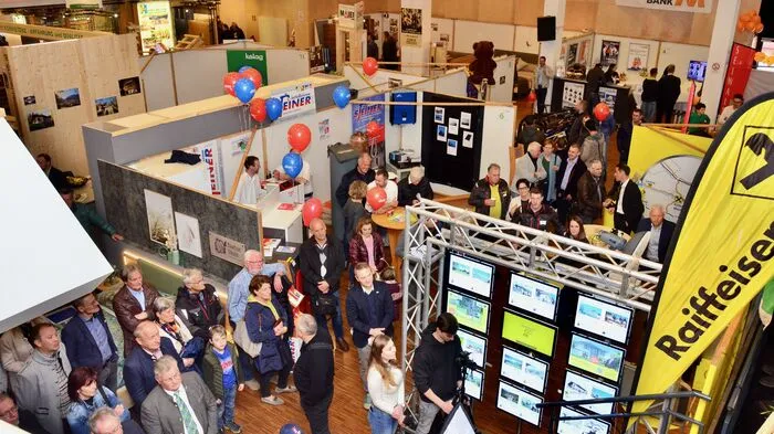 In den Räumlichkeiten des Rathauses wurde die Messe eröffnet