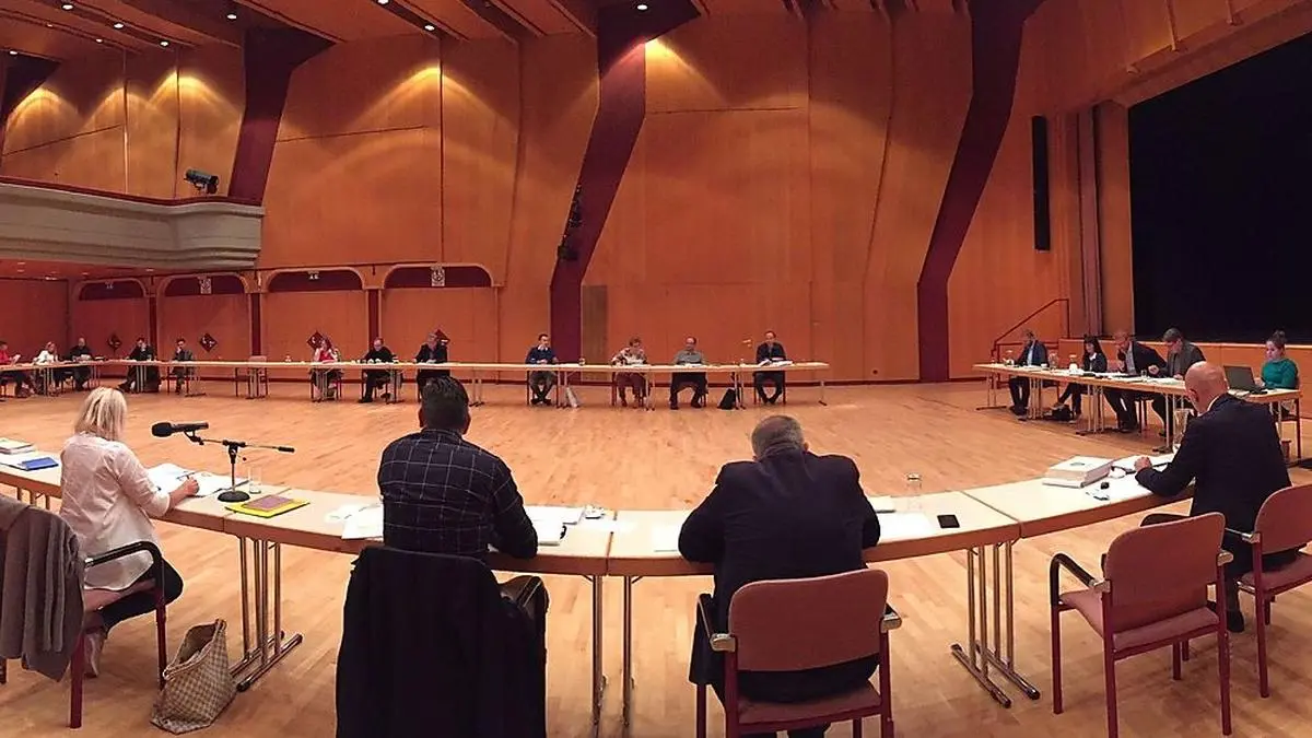 Aufgrund der Pandemie werden die Sitzungen derzeit im Kulturhaus abgehalten