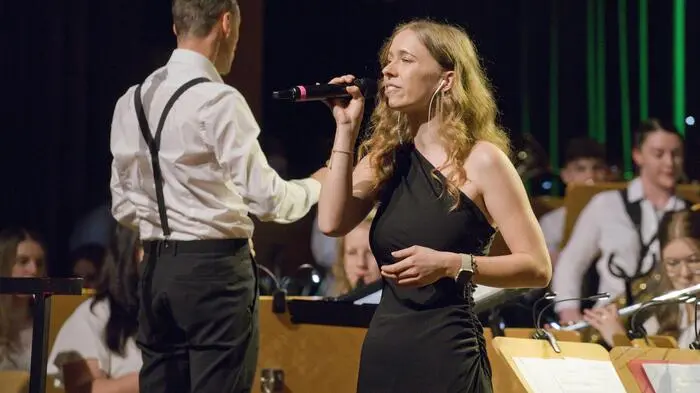 Rund 70 Musikerinnen und Musiker des Bezirks-Jugend-Blasorchesters (BJBO) Knittelfeld luden am 27. März wieder zu einem Konzert unter dem Motto „Let me entertain you“. 