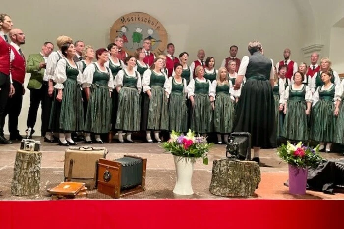 Als Gastchor trat der Singkreis Fresach unter der Leitung von Burgi Leeb auf.