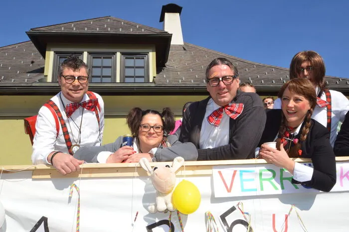 In gar nicht so ferne Zeiten zurückversetzt glaubte sich Spittals Bürgermeister Gerhard Pirih - er war in einer "verrückten Klasse" aktiv.
