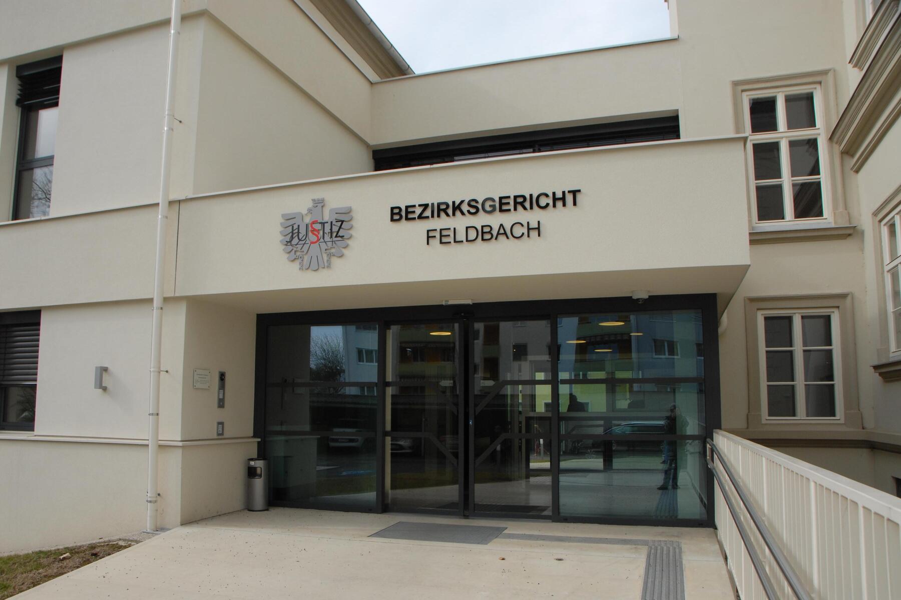 Inder wurde zweimal mit gefälschtem indischen Führerschein erwischt