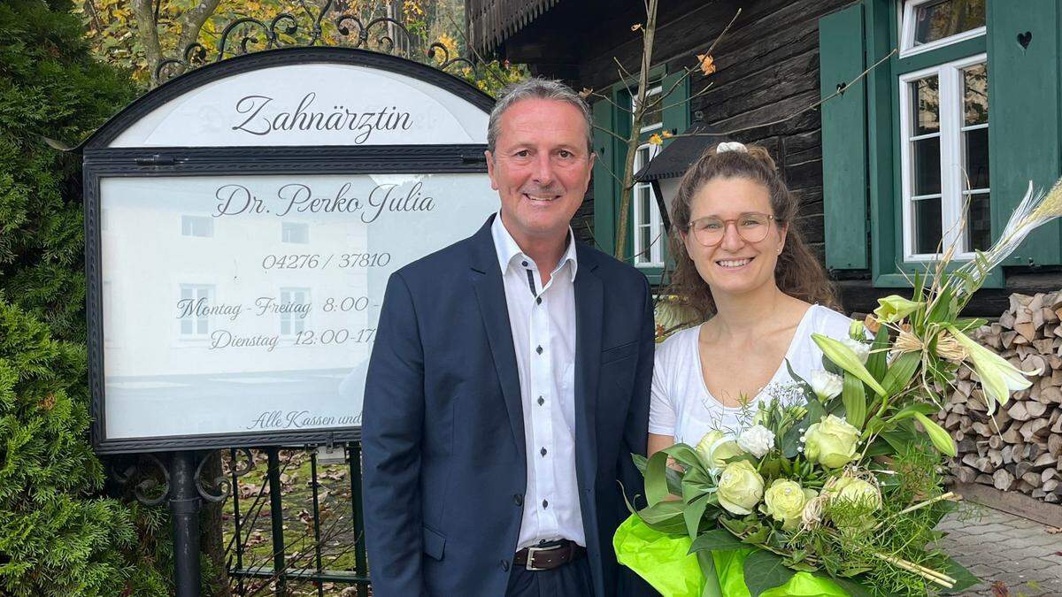 Bürgermeister Heimo Rinösl gratulierte Julia Perko 