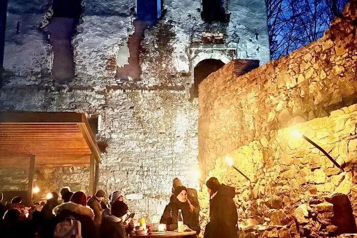 Im Burgkeller gab es eine Filmpräsentation unter dem Titel „Der Weg der Ritter in die Burg“.