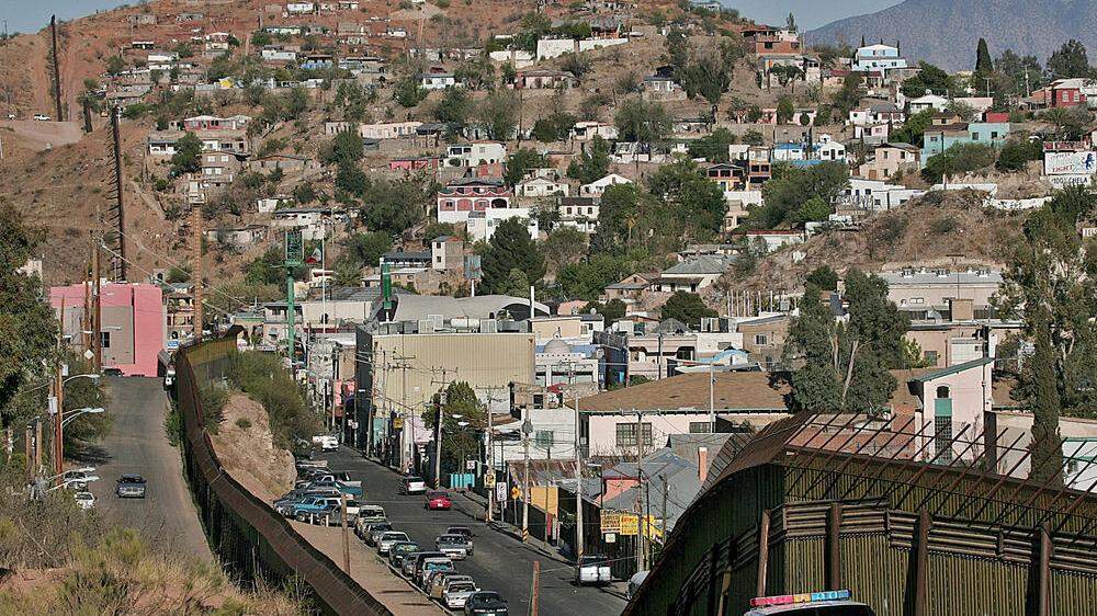 Grenzzaun zwischen USA und dem mexikanischen Bundesstaat Sonora
