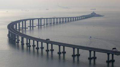 55 Kilometer misst die weltlängste Seebrücke die das chinesische Festland mit Hongkong verbindet