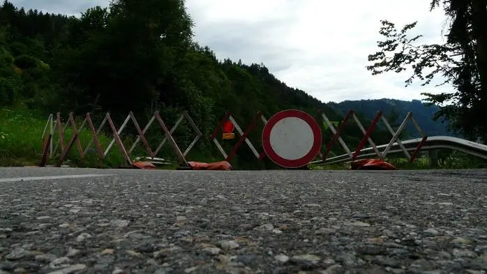 Die B 115 ist aktuell gesperrt