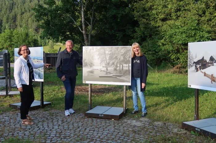 Diese Fotos sind am Birkfelder Bahnhof zu bestaunen.