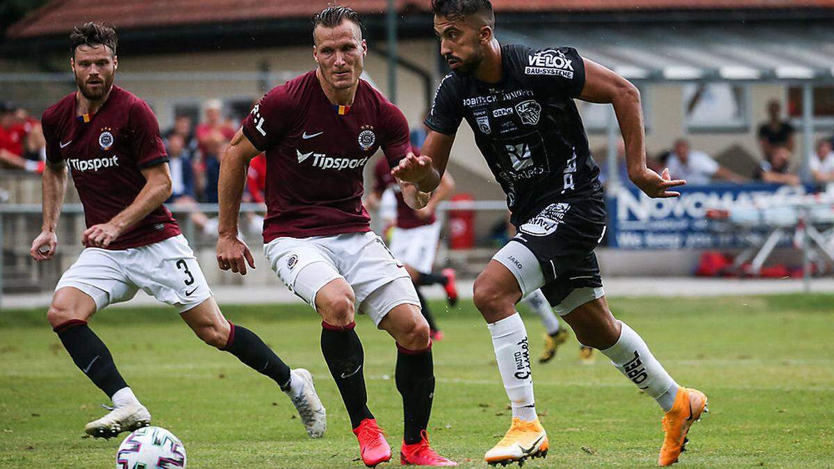 Eliel Peretz (rechts) traf für den WAC zum 2:0