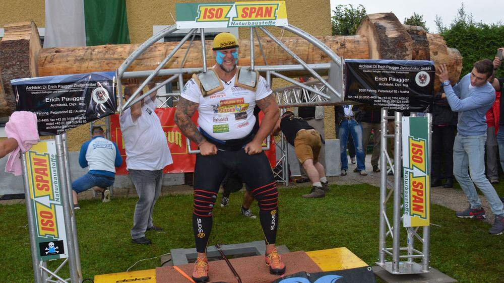 Strongman Müllner bei seinem Weltrekordversuch