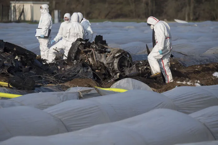 einem Absturz eines Kleinflugzeugs in Südhessen mit drei Russen an Bord reisen Experten aus Moskau zur Unglücksstelle. Sie sollten noch am Montag dort eintreffen, um den deutschen Kollegen bei der Suche nach der Unfallursache zu helfen, sagte der stellvertretende Leiter des russischen Zwischenstaatlichen Luftverkehrskomitees (MAK), Sergej Sajko, der Agentur Tass in Moskau.