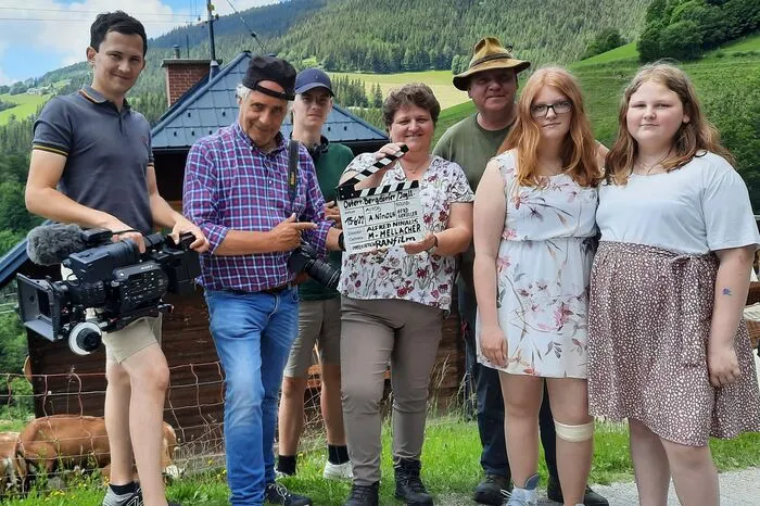 Auch am Bergbauernhof von Fischbachs Bürgermeisterin Silvia Karelly wurde gedreht.