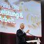 Bundeskanzler und ÖVP-Bundesparteiobmann Karl Nehammer bei seiner Rede in Wels